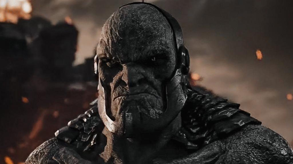 مشهد مميز لظهور Darkseid بشكل بارز وحاد 